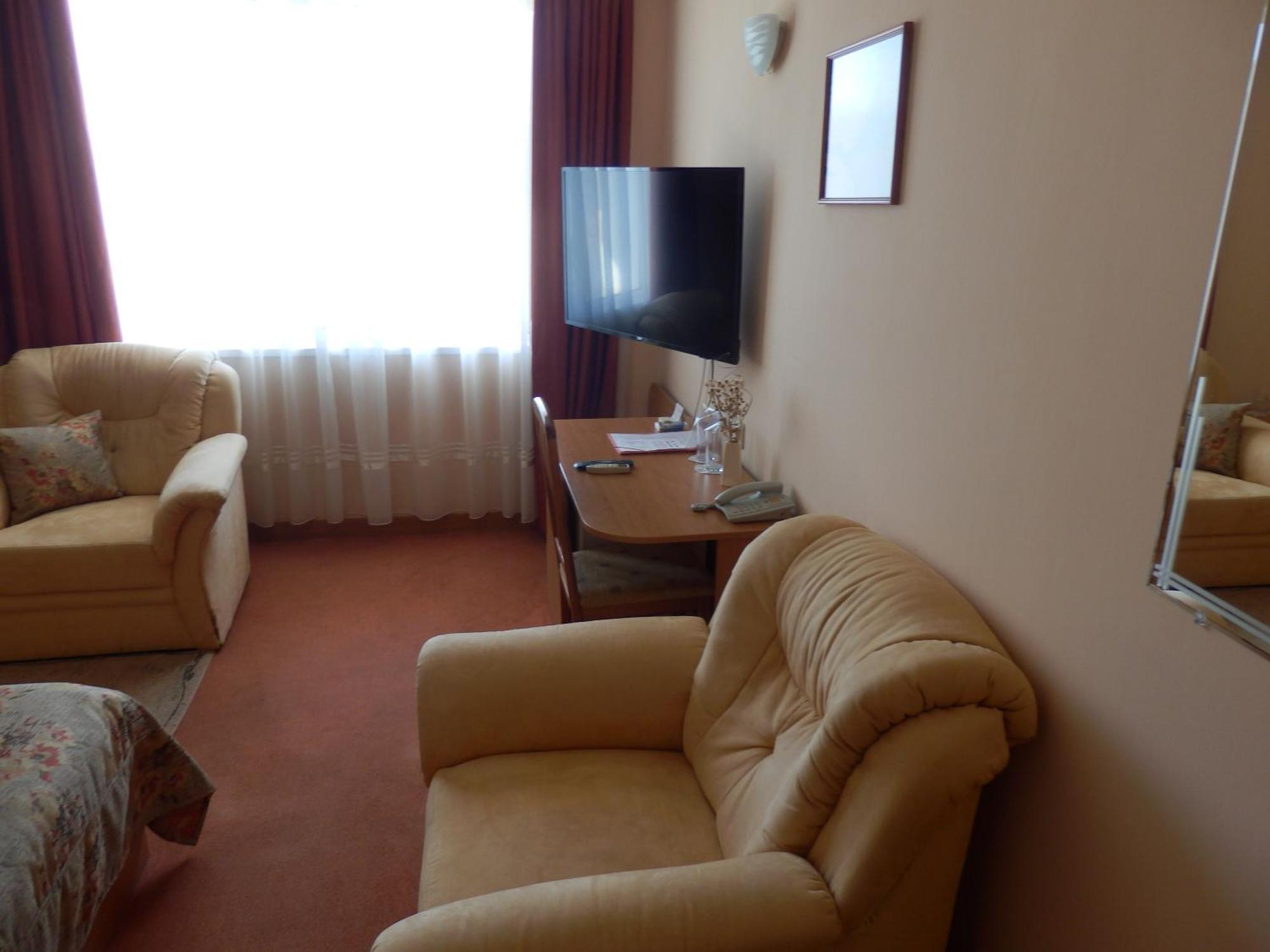 Семеен Хотел Роза Kazanlŭk Zimmer foto